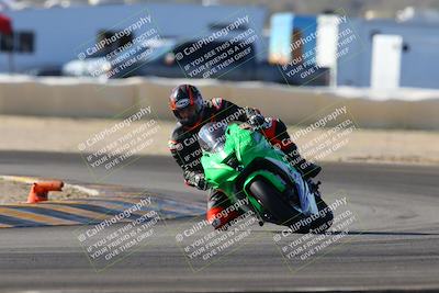 media/Dec-18-2022-SoCal Trackdays (Sun) [[8099a50955]]/Turn 2 (950am)/